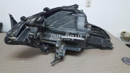 كشاف امامى نيسان صنى 2018 مستعمل للبيع السعر 300 جنيه للتواصل ع رقم 01001716157 - 2