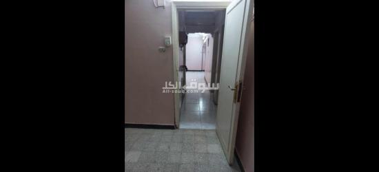 شقه للبيع بمنطقه راقيه جدا وبطل علي البحر والسعر مغري جدا - 5