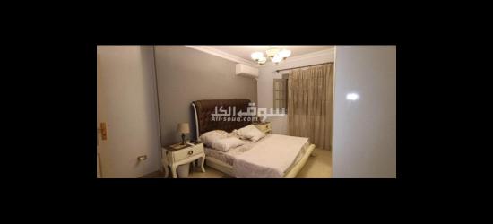 شقه مميزه بموقع ممتاز جدا وبسعر مغري جدا