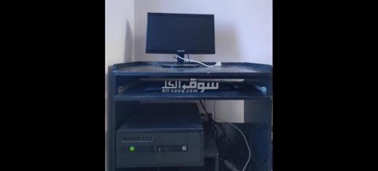 ترابيزة كمبيوتر بحالة متوسطة