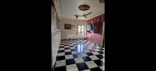 منزل للبيع مساحته الإجمالية 260 - 12