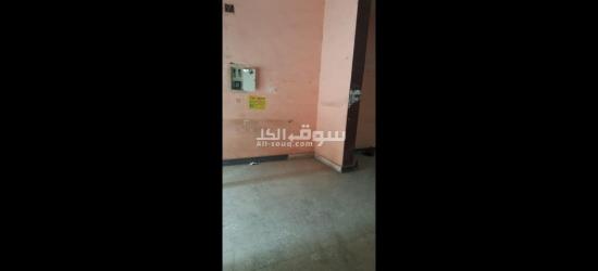 🏬 فرصة استثمارية ذهبية | محل تجاري متأجر + بدروم للبيع على شارع رئيسي حيوي 🏬 - 2
