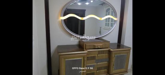 بوفيه 4درج و2 دلفة بحالة جيد