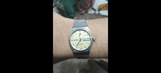 ساعة رادو فويجر اوتوماتيك شغالة تمام استيك اصلى استعمال خفيف للبيع للتواصل على 01273098671 - 2
