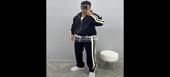 حركتك، ستايلك، راحتك… كله في ترنج واحد!”ترنج رجالي بخطين جانبيين يجمع بين الأناقة والراحة المطلقة - 2